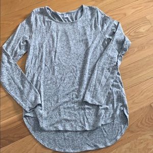 Gray woman’s long sleeve shirt